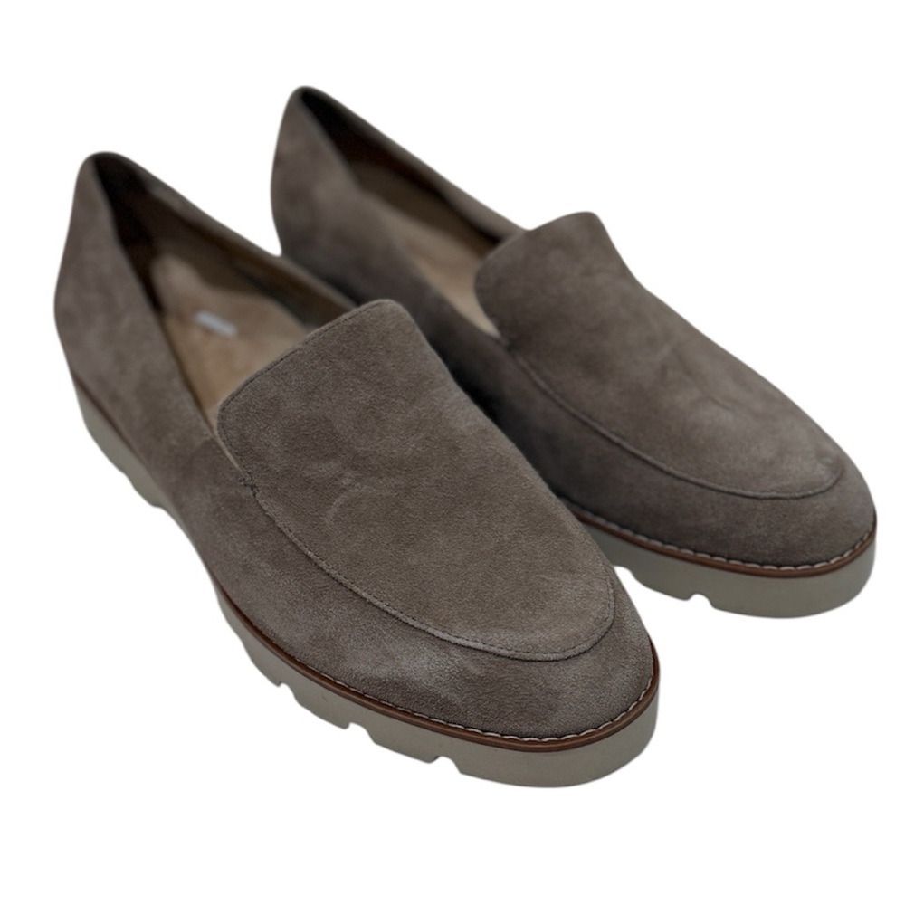 Vionic Women's Taupe Suede Flats